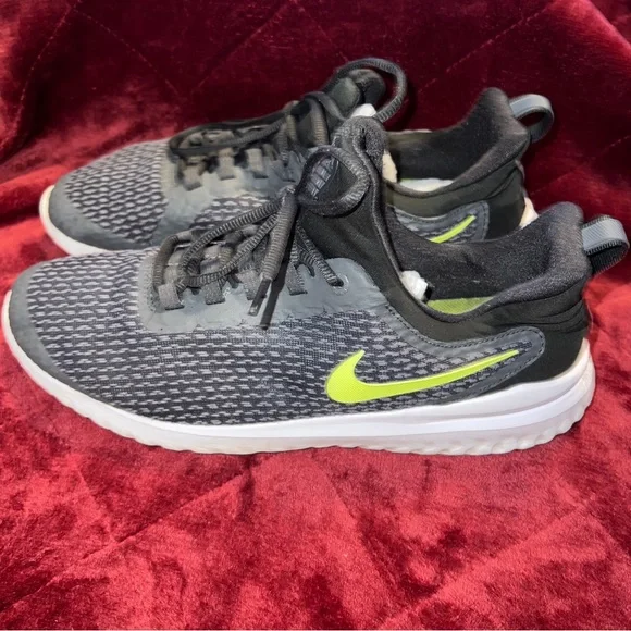 Nike renew rival men's running shoes online